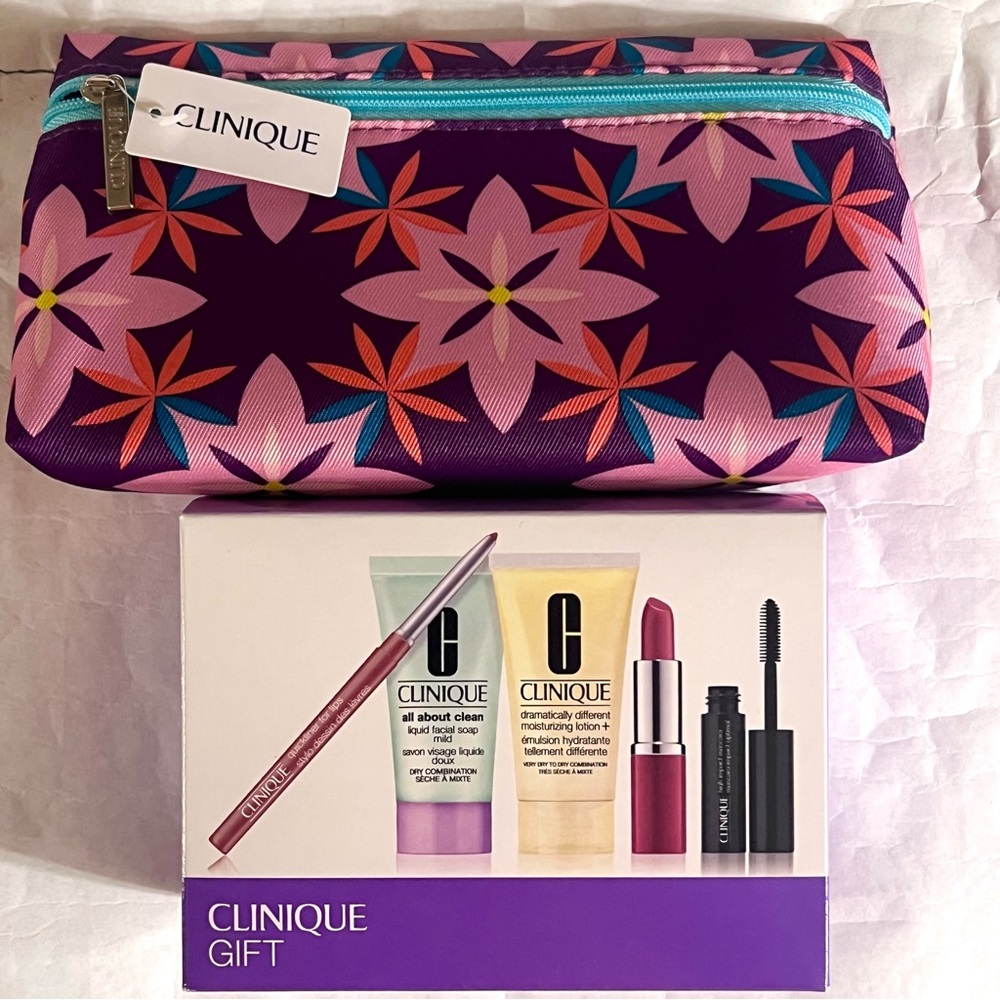 Clinique 6-Piece Makeup/Skincare Travel Gift Set